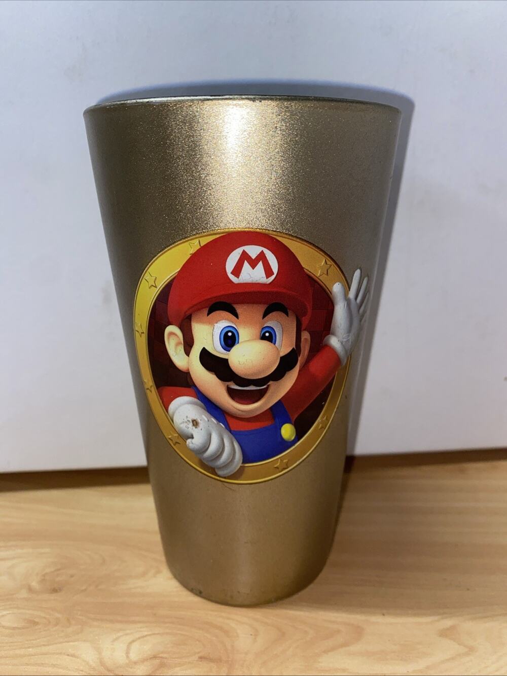 Just Funky 2016 Super Mario Bros Nintendo Gold Pint Glass Limited Edition RARE